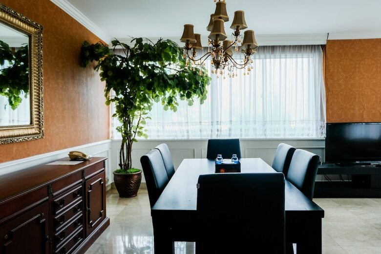 Spacious 2br Park Royale Apartment