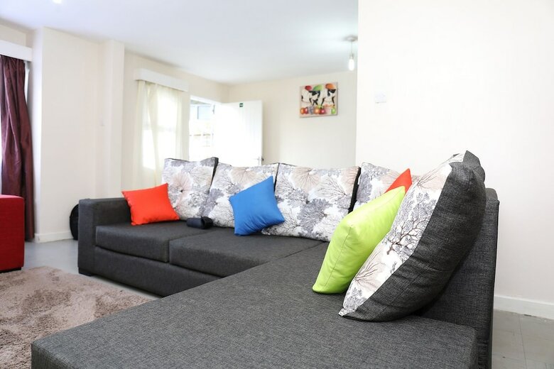 Kattaa's Quiet And Cozy Home Near Jkia
