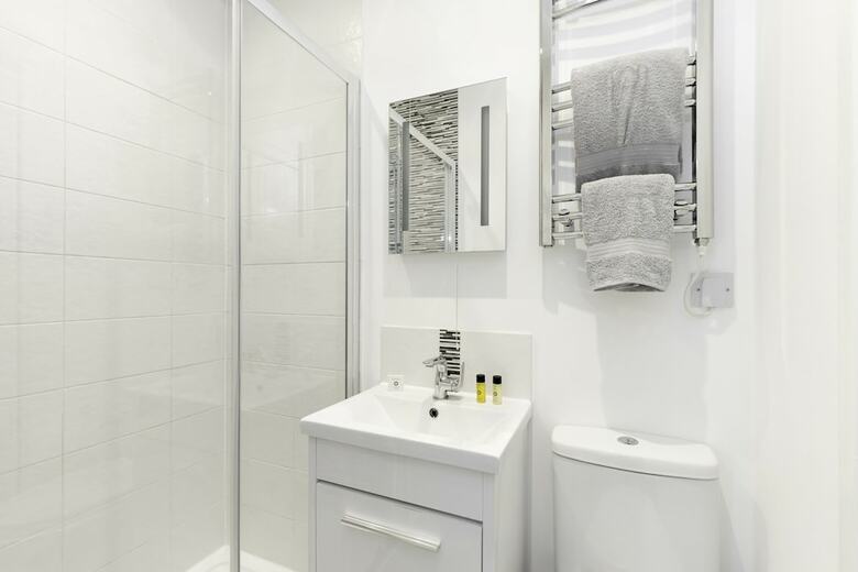 2 Bedroom Town Centre Apartment