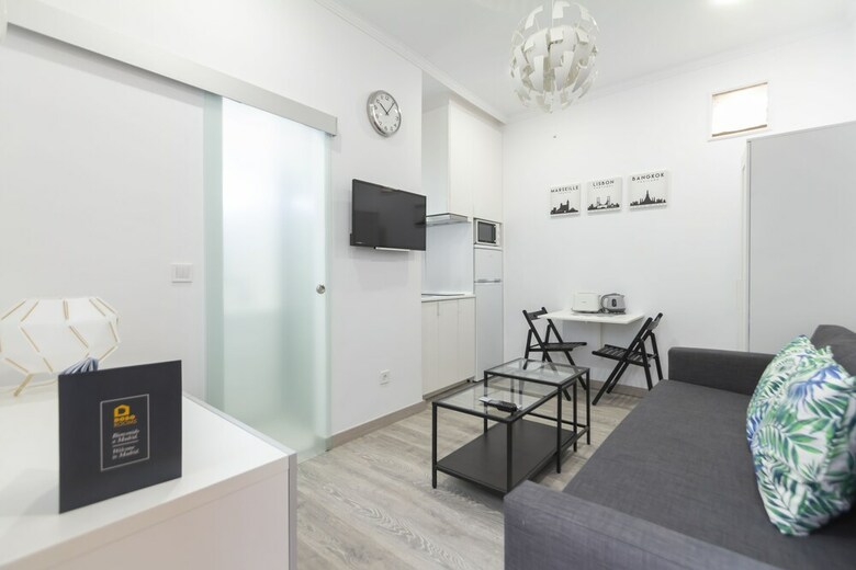 Rodas Apartment