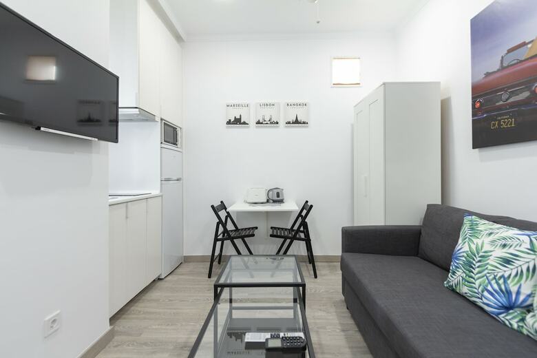 Rodas Apartment
