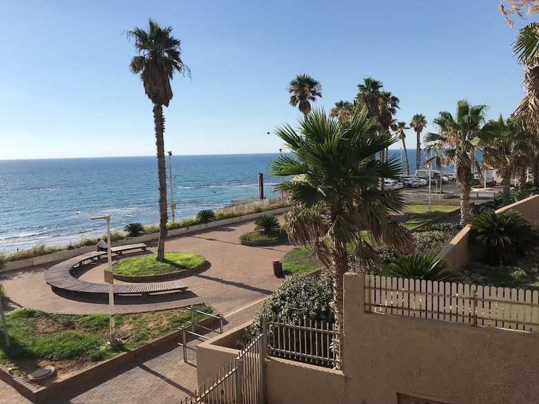 Apartamento On The Beach From R&a Group