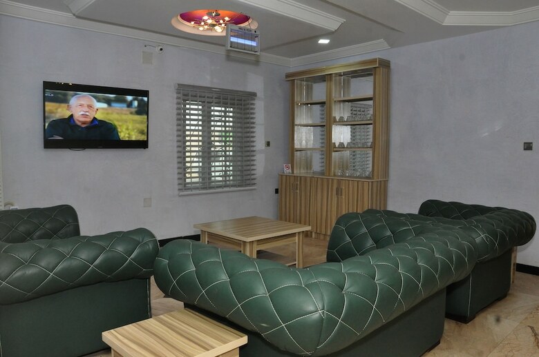 Hotel Mozida Suites