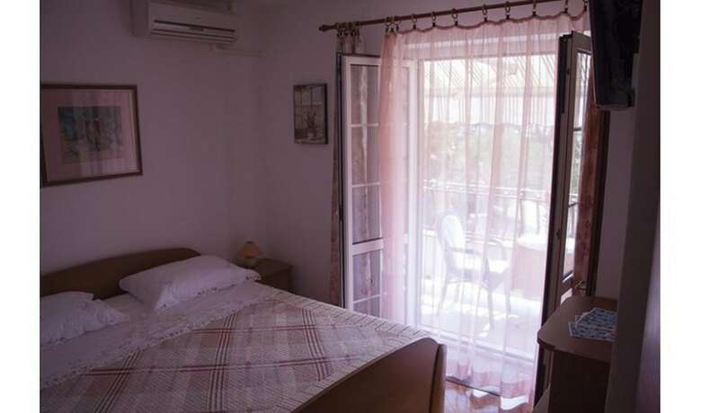 Hotel Apartments And Rooms Pende