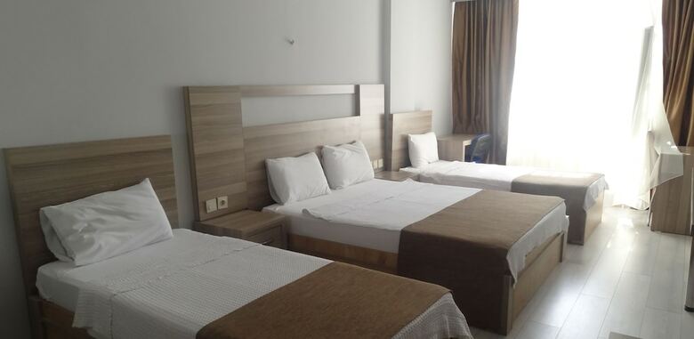 Renq Hotel