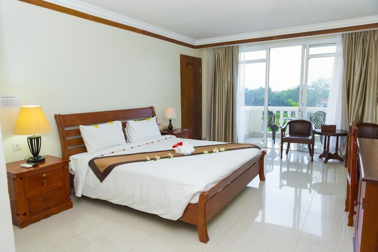 Pursat Riverside Hotel And Spa