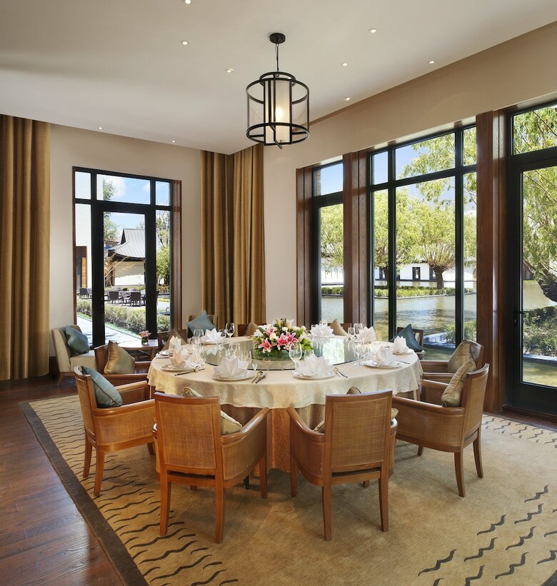 Hotel The St. Regis Lhasa Resort