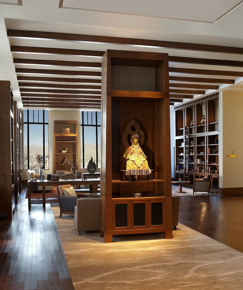 Hotel The St. Regis Lhasa Resort