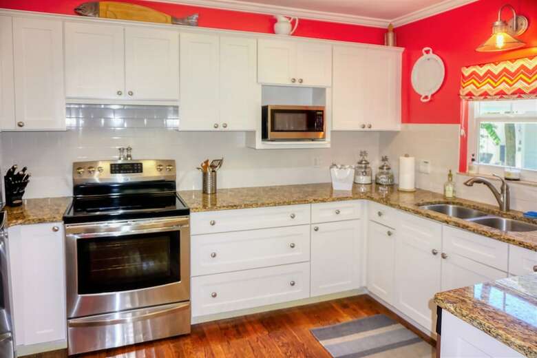 Charming Pass A Grille Beach Estate (2808pw)