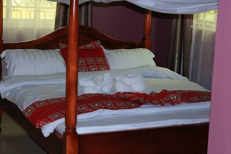 Hotel A & J Holiday Suites