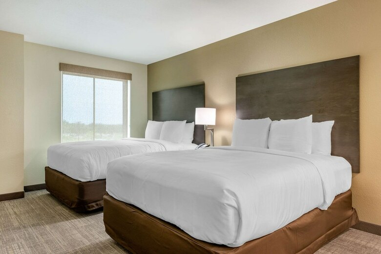Hotel Comfort Inn & Suites