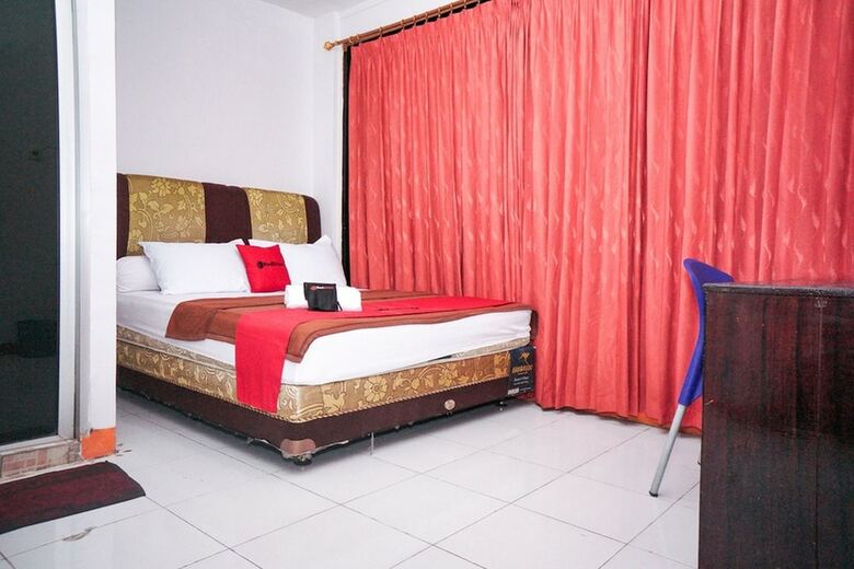Hotel Reddoorz Near Palembang Square Mall 2