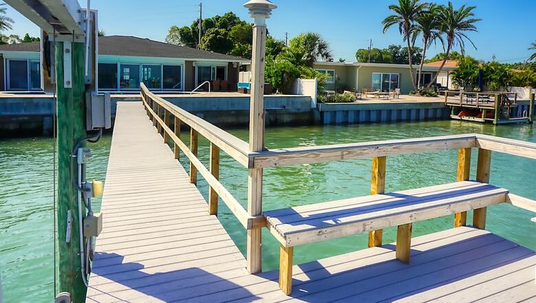 Elegant Premier Waterfront Home (7989)