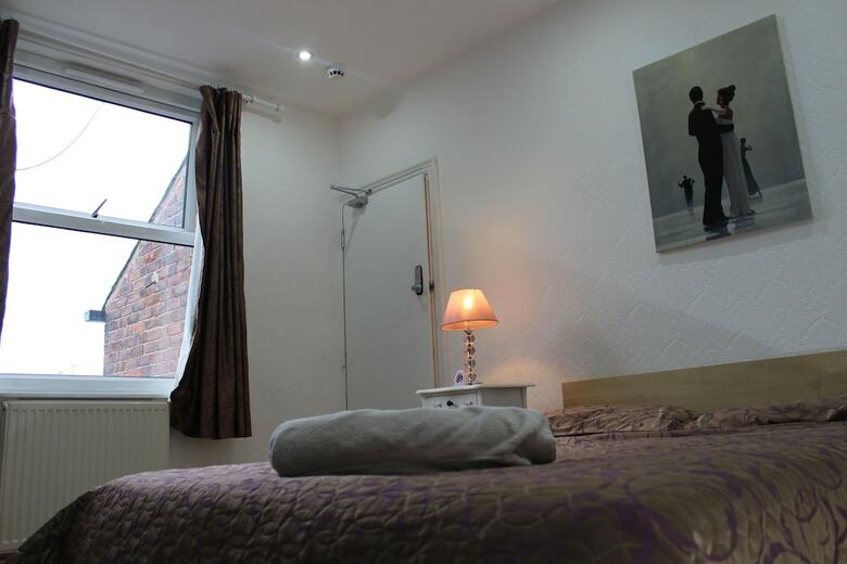 Advo Aparts Guest Hotel Leeds