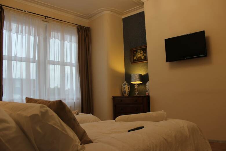 Advo Aparts Guest Hotel Leeds
