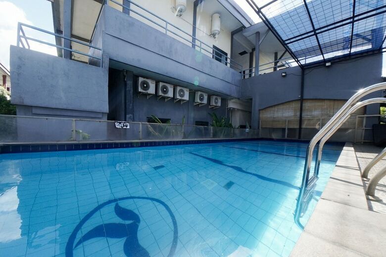 Hotel Reddoorz Near Waterbom Kuta