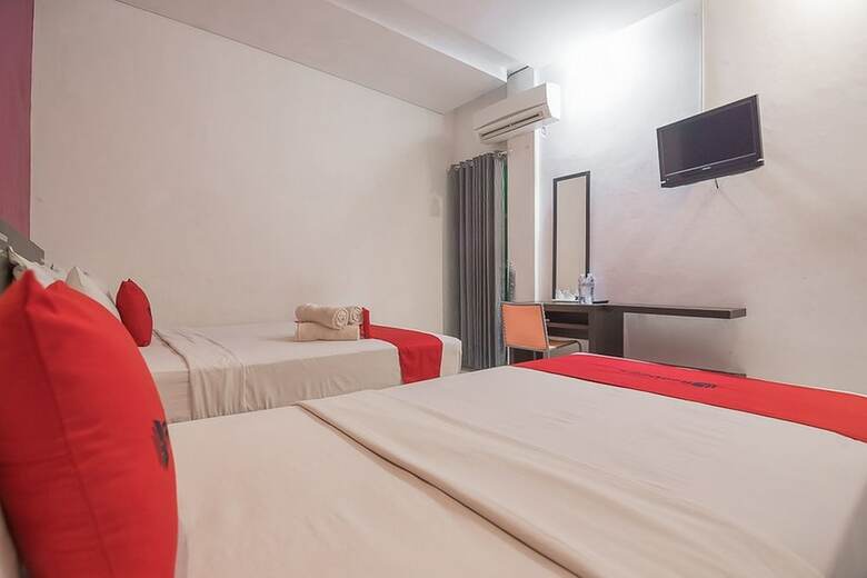 Hotel Reddoorz Plus Near Undip Pleburan