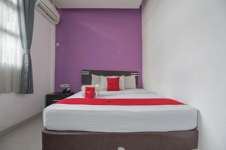 Hotel Reddoorz Plus Near Undip Pleburan