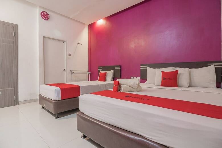 Hotel Reddoorz Plus Near Undip Pleburan