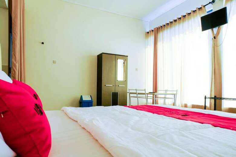 Hotel Reddoorz Near Stab Syailendra Kopeng
