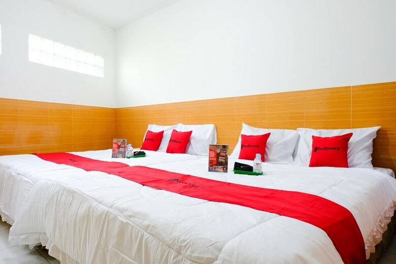 Hotel Reddoorz Near Stab Syailendra Kopeng