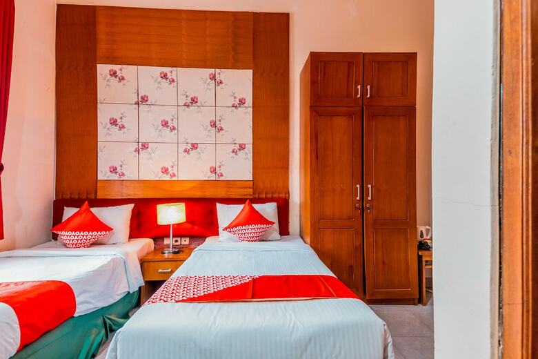 Hostal Oyo 1211 Graha Technopark Hotel