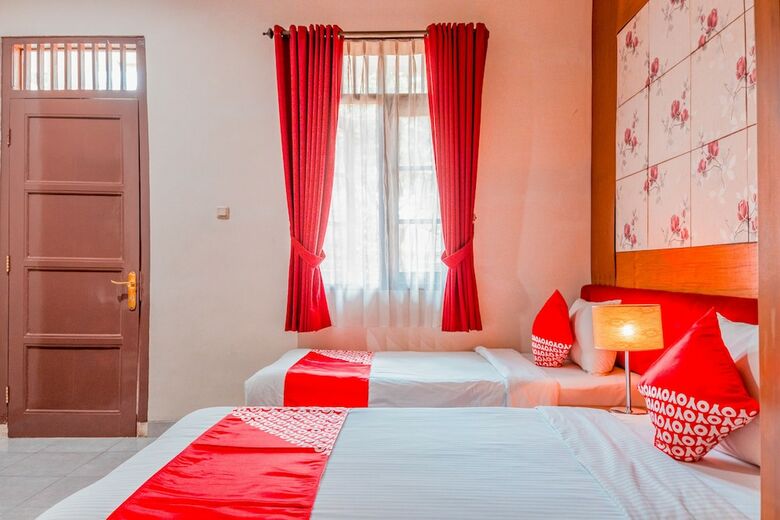 Hostal Oyo 1211 Graha Technopark Hotel