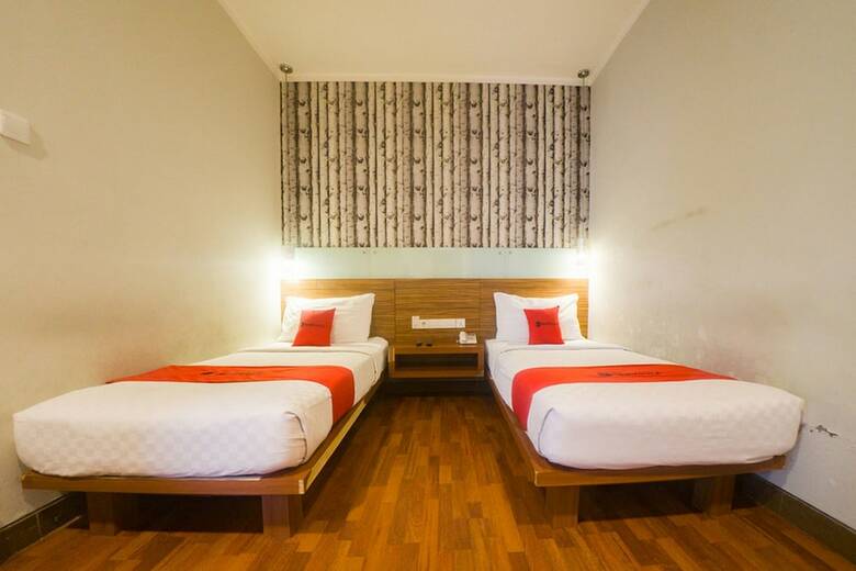 Hotel Reddoorz Plus @ Celaket