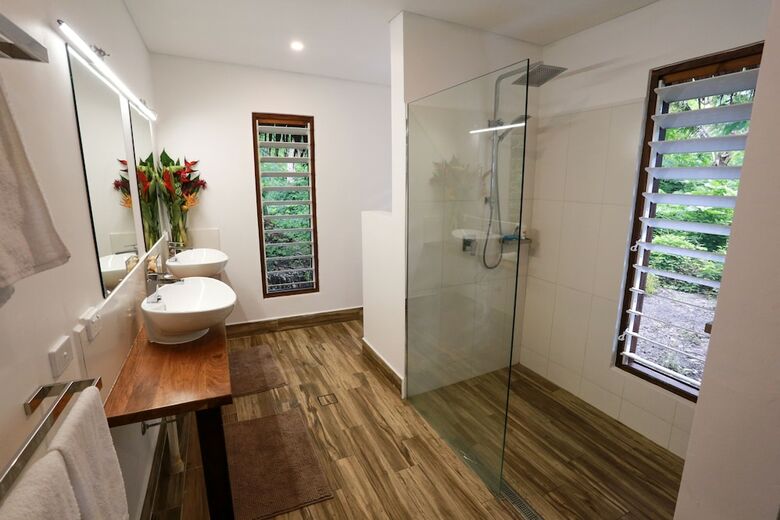 Bed & Breakfast Divi's Boutique Retreat