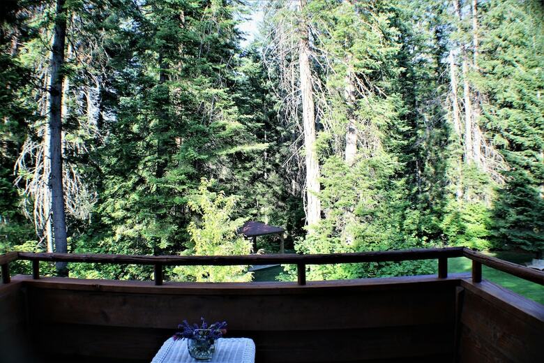 Bed & Breakfast River Road Venue & Lodging