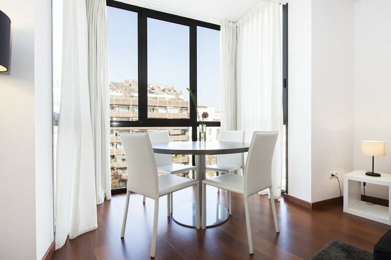 Apartamentos Sleep Universitat By Stay