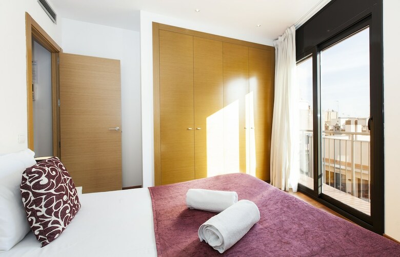 Apartamentos Sleep Universitat By Stay