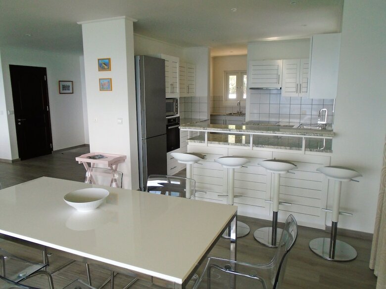 Apartamentos Vallonend Beach Front Villa