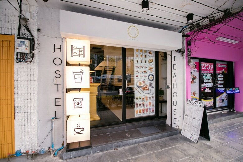 Hostal Oyo Chatel Hostel Bangkok