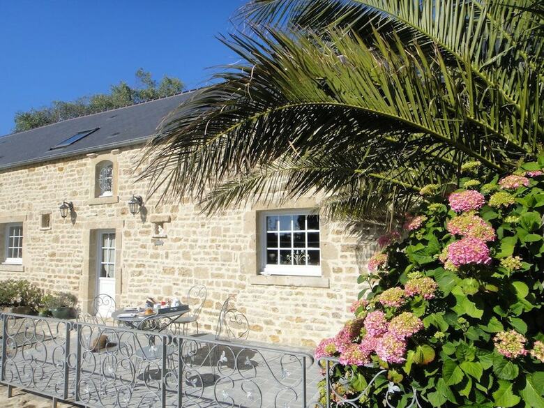 Hotel Chambres D'h�tes - La Bourgetterie