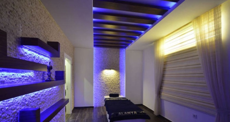 Apartamentos Crown City