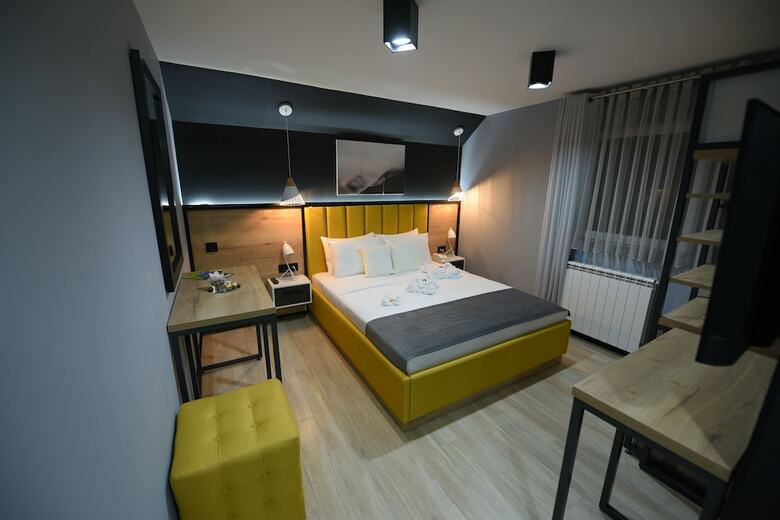 Dream House Hotel