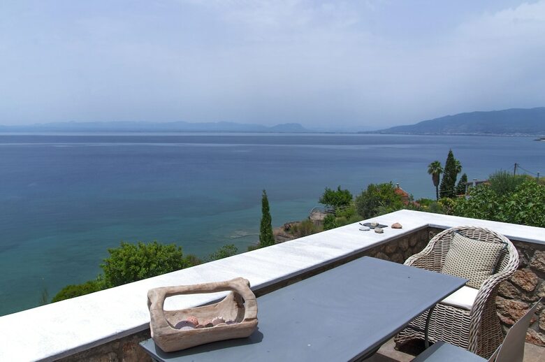 Apartamentos Kitries Cove