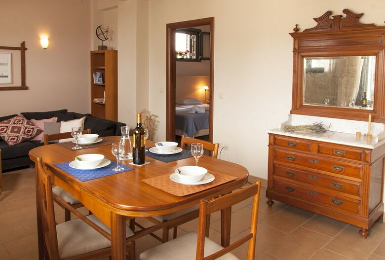 Apartamentos Kitries Cove
