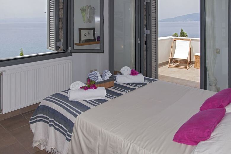 Apartamentos Kitries Cove
