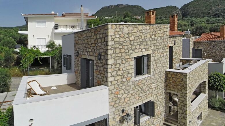 Apartamentos Kitries Cove