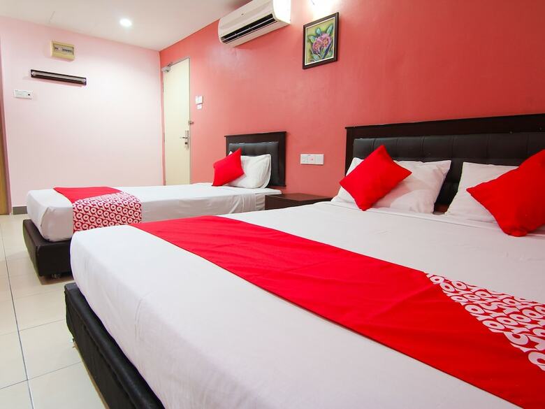 Oyo 11343 Hotel Putra Iskandar