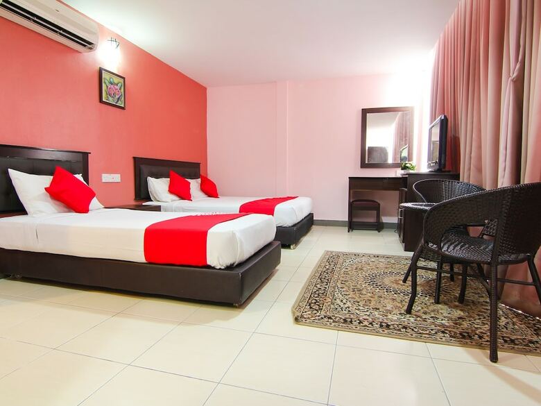 Oyo 11343 Hotel Putra Iskandar