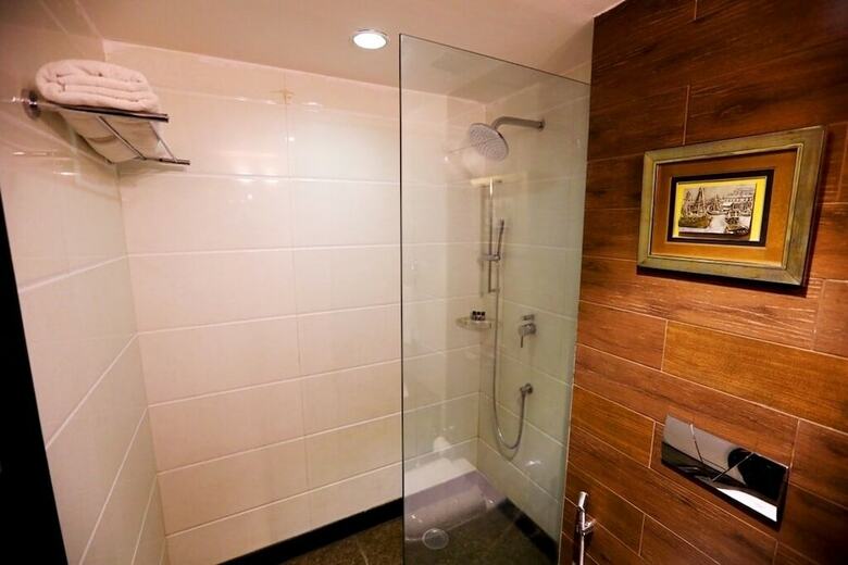 Bluemont Beacon Hotel