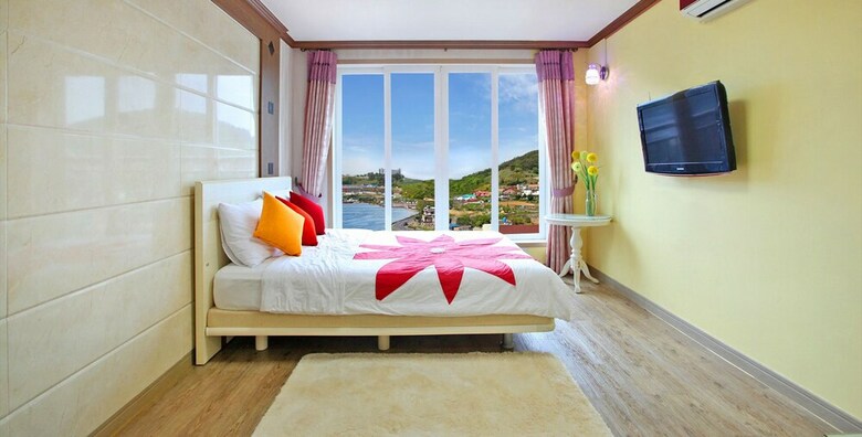 Tongyeong Tower Pension