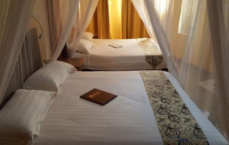Eton Hotel