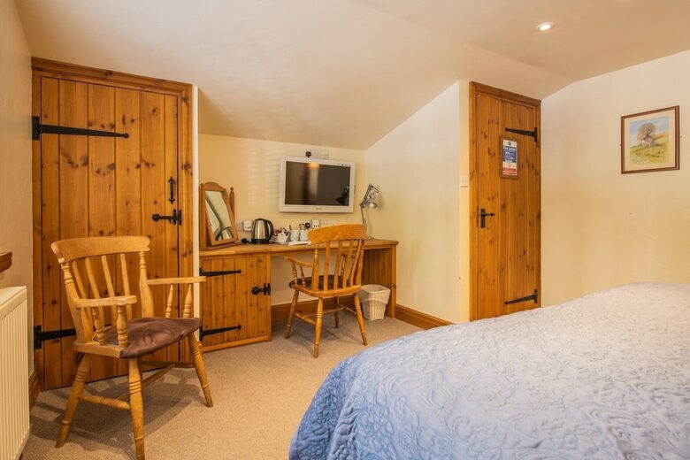 Bed & Breakfast Gwaelod Y Garth Inn