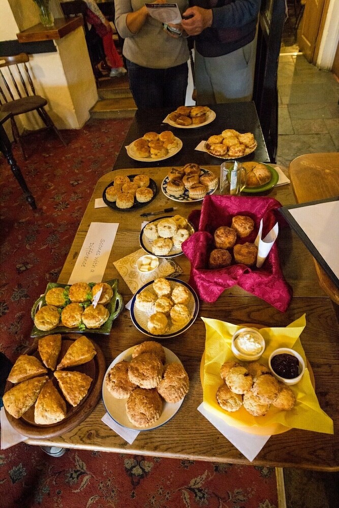 Bed & Breakfast Gwaelod Y Garth Inn