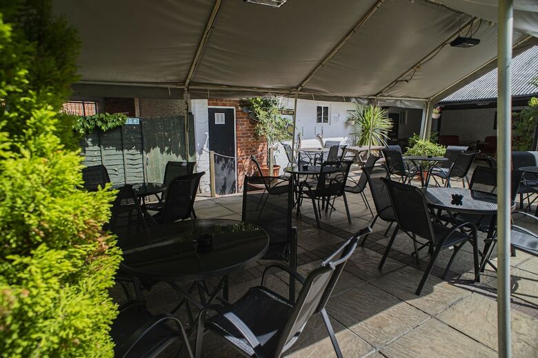 Hotel The Bull Inn