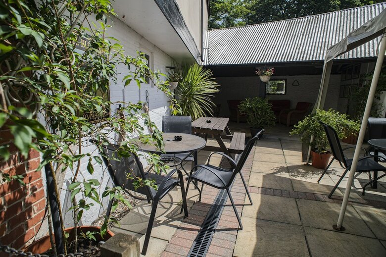 Hotel The Bull Inn